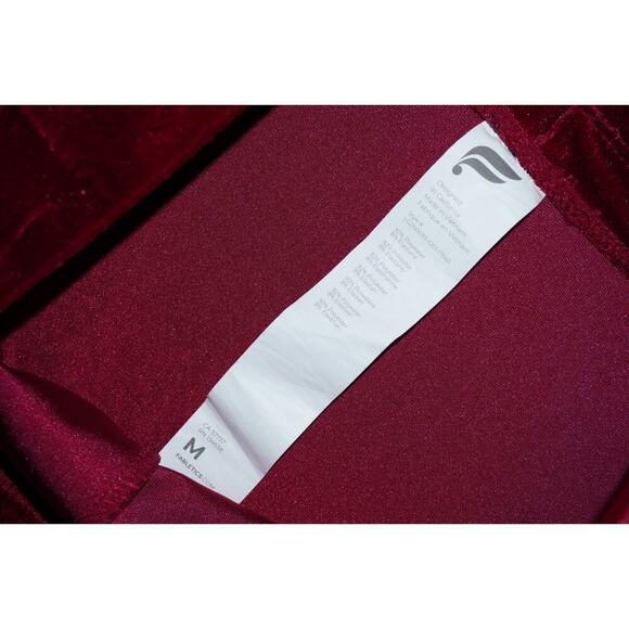 Fabletics Velvet Leggings & Bra Set – Size M – Burgundy Red Crushed Velvet – - Picture 6 of 9